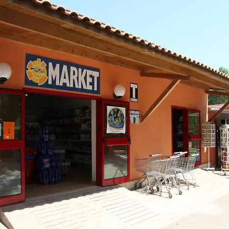 Villaggio Turistico Grotta Dell'acqua 3*