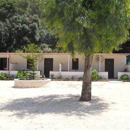 Parco vacanze Villaggio Turistico Grotta Dell'acqua